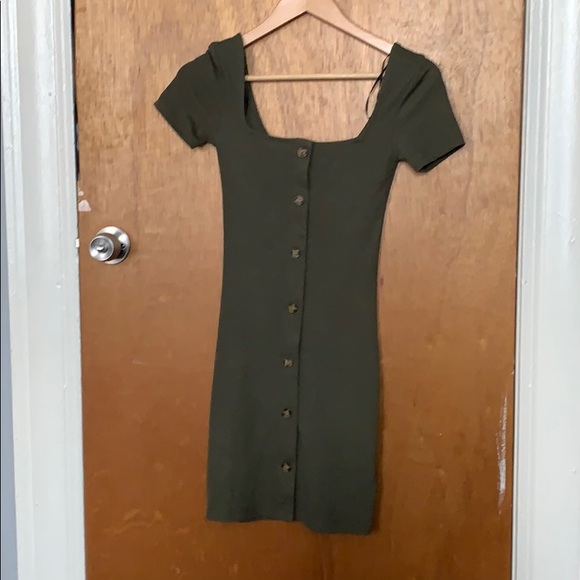 Cute ribbed dress from H&M - Picture 1 of 3